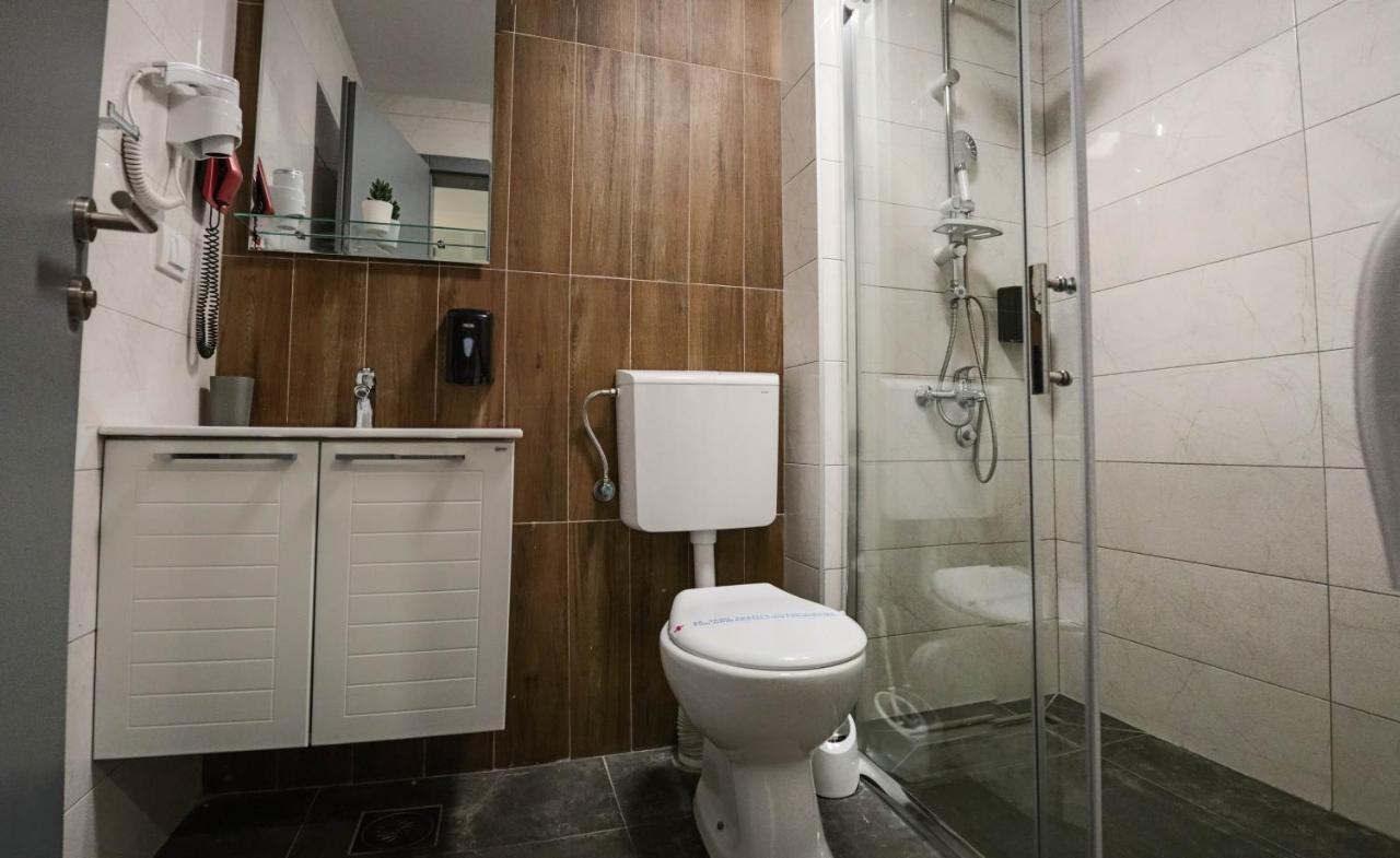 Hotel Dijana بايرت المظهر الخارجي الصورة