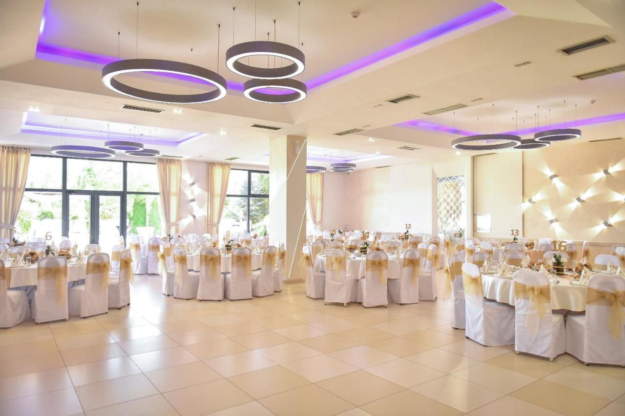 Hotel Dijana بايرت المظهر الخارجي الصورة