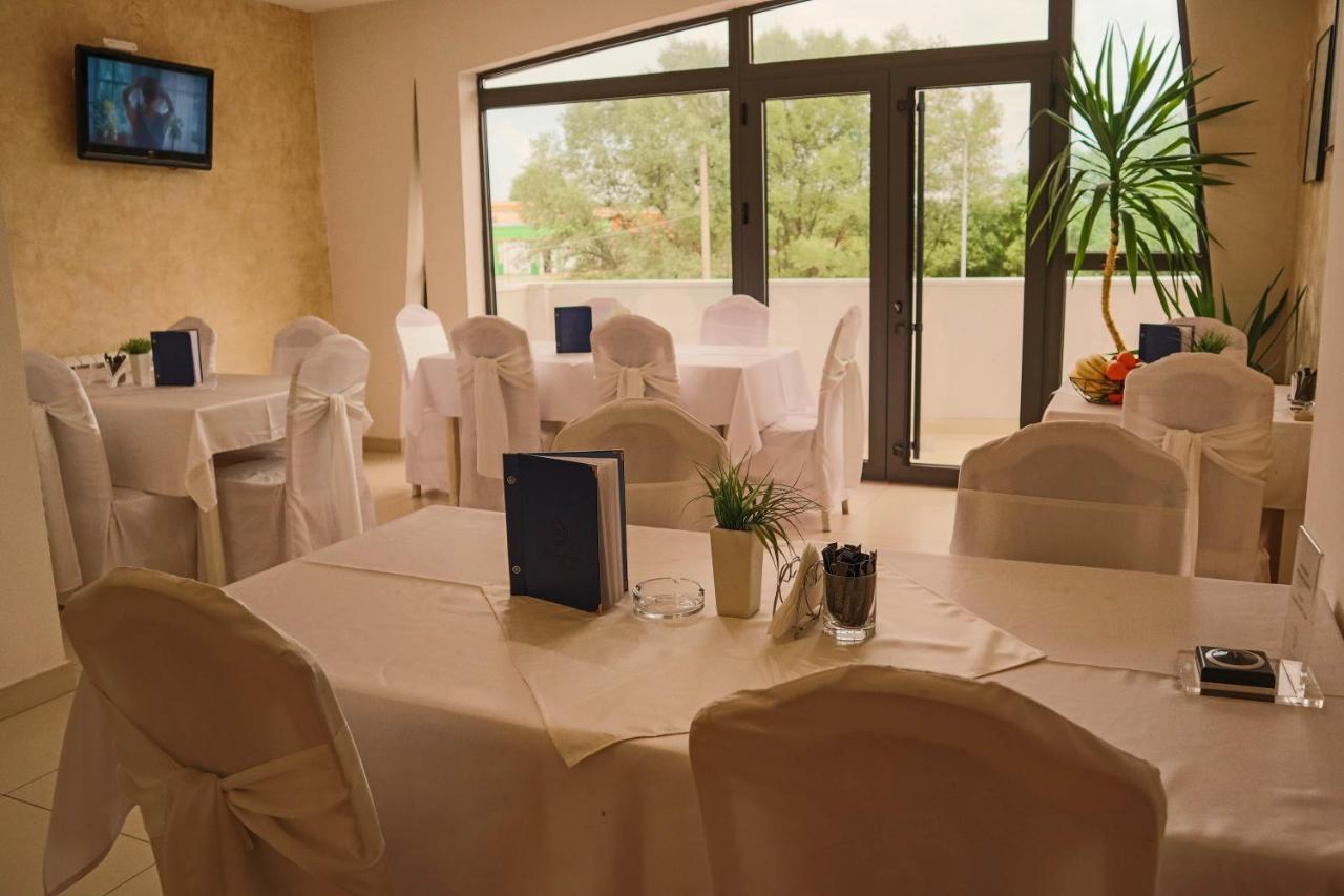 Hotel Dijana بايرت المظهر الخارجي الصورة